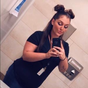 Meet your Posher, Samantha-jo